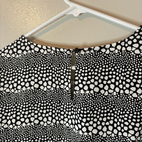 Talbots Long Sleeve Polka Dot Blouse Black White Top Tie Front Size Medi… - Picture 8 of 8